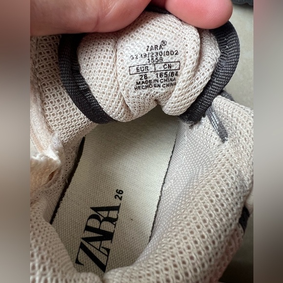 Zara Kids Trekking High Top Sneakers (Size 26) - Picture 12 of 13
